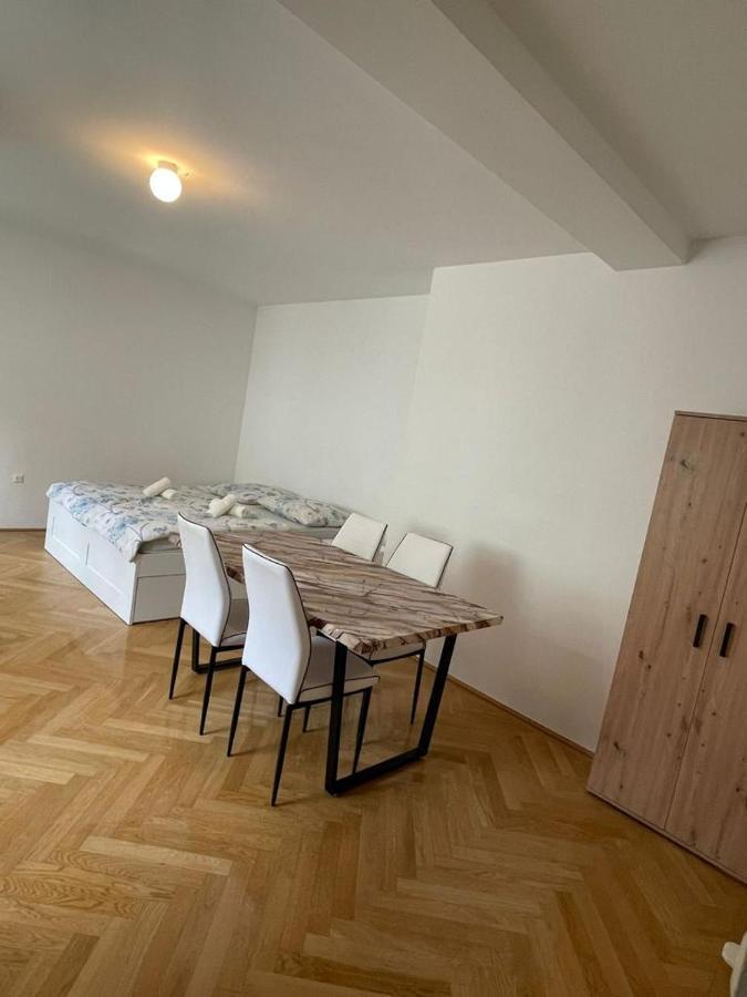 Appartamento Default Stepahnsplatz Vienna Esterno foto